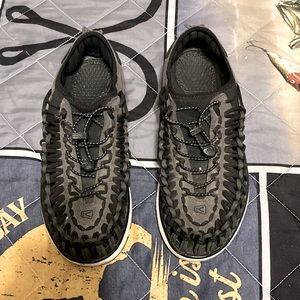 Men Keen sandal shoes